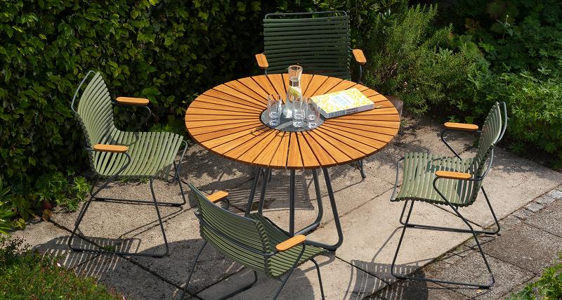 Outdoor Tables for Campus Life